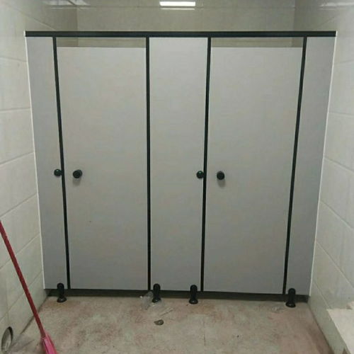 公共衛(wèi)生間隔斷工人隔斷學生隔斷常規(guī)隔斷抗倍特廠價辦公樓隔斷